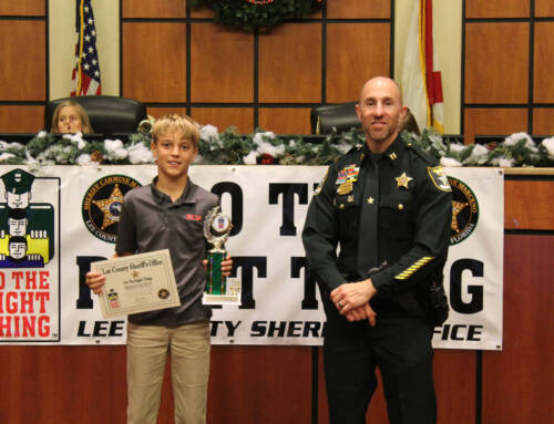 Spencer Van Horn receives Lee County Sherrif “Do The Right Thing Award”